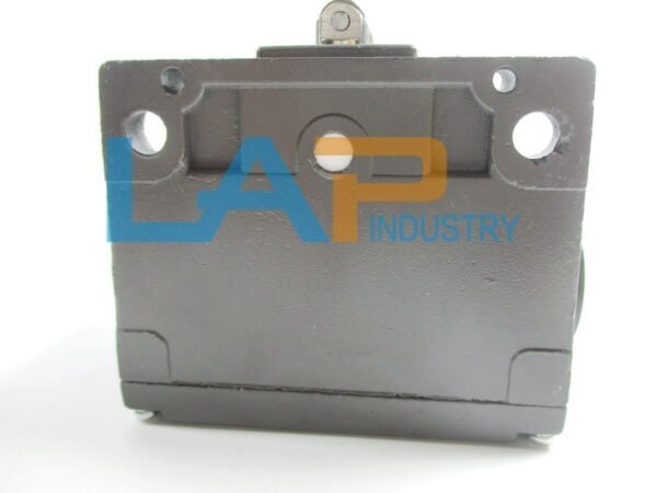 NEW BALLUFF BNS0271 BNS819-B03-L12-61-12-10 Limit Switch - Image 5